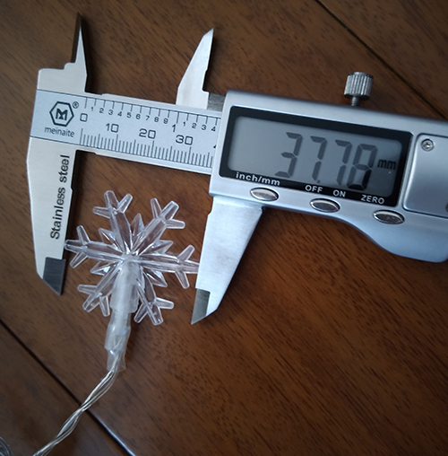 snowflake size.jpg